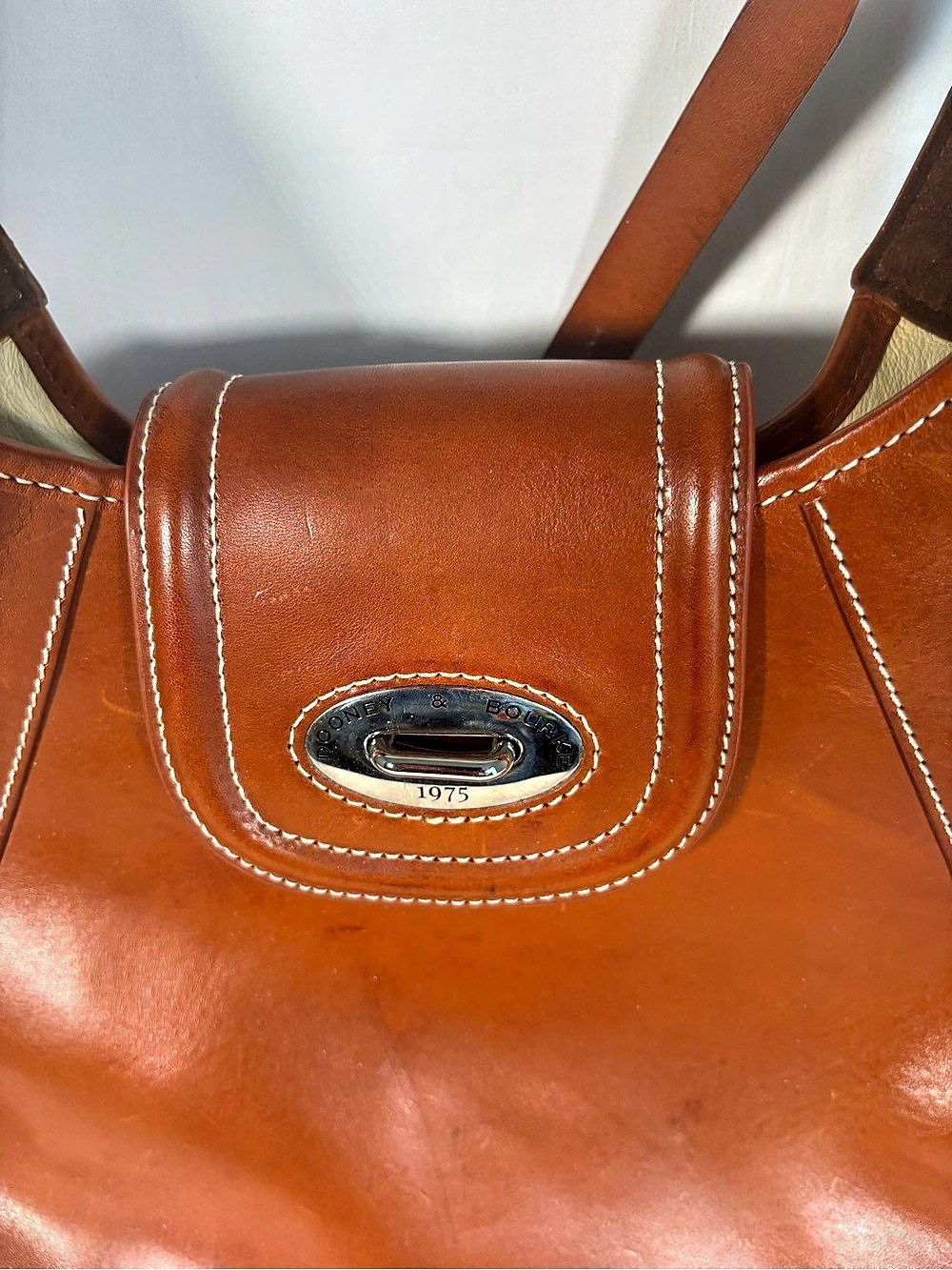 Dooney & Bourke 1975 Brown Leather Hobo Shoulder Bag - Picture 3 of 4